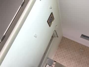 See Bighandsomesatisfy online Now @ spicyfree.cam