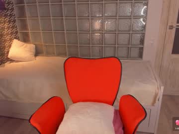 See Caseykissing online Now @ spicyfree.cam