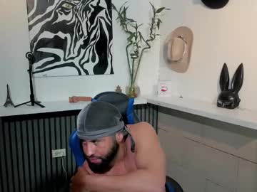 See David_janson18 online Now @ spicyfree.cam