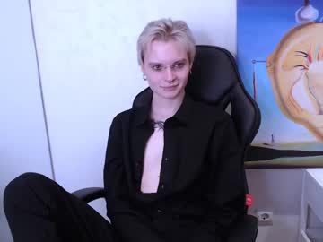 See Demianenglen online Now @ spicyfree.cam