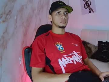 See Dominic__brown online Now @ spicyfree.cam