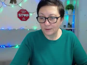 See Emilyl0vee online Now @ spicyfree.cam