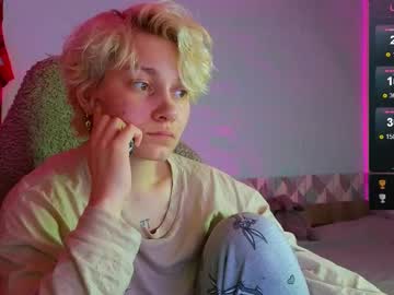 See Esajukyy online Now @ spicyfree.cam