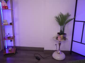 See Giselle_smiith1 online Now @ spicyfree.cam