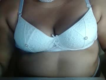 See Karolbb21 online Now @ spicyfree.cam