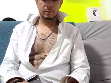 See Latinmartin254 online Now @ spicyfree.cam