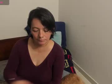 See Nuit_rose online Now @ spicyfree.cam