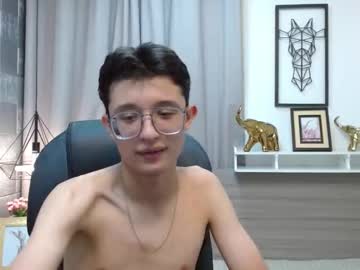 See Santiago_russo18 online Now @ spicyfree.cam