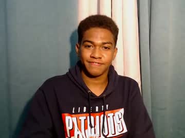 See Worshipmycockxxx online Now @ spicyfree.cam